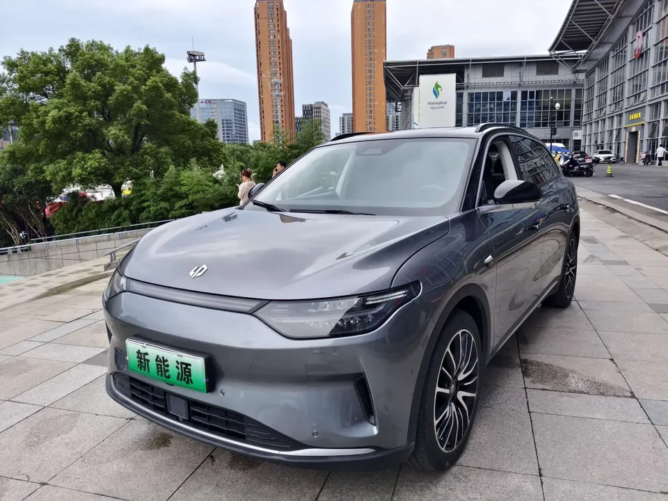 Leapmotor Zero running C11 Zero running C11 2022 Deluxe version of ternary lithium battery 2022 — фото 1, купить с доставкой в Москву