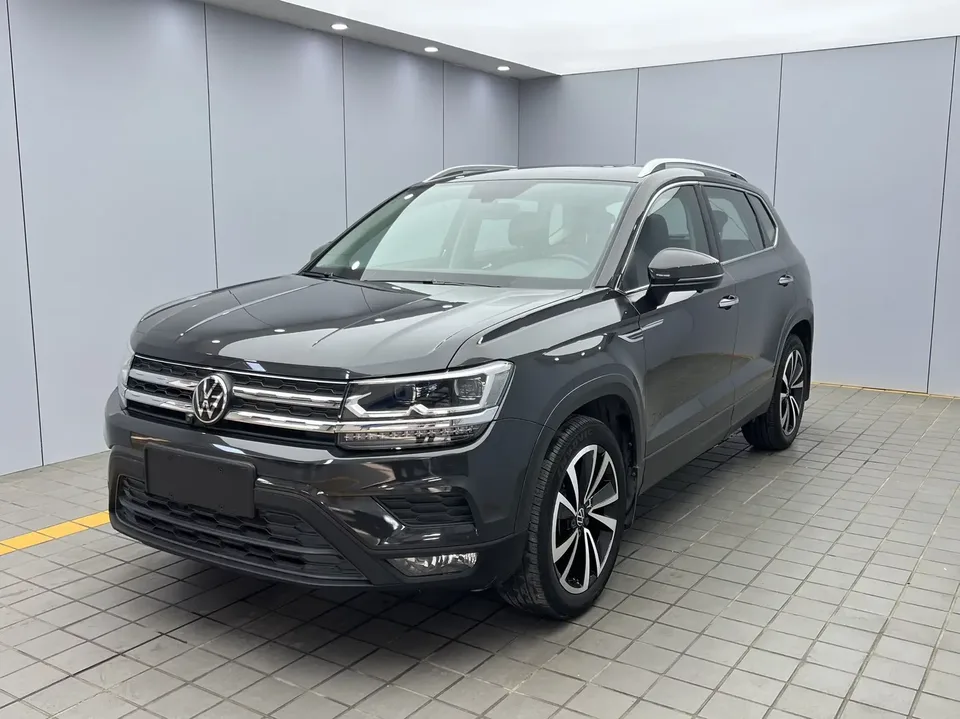 Volkswagen Tharu tuyue 2022 280TSI 2WD Comfort Edition 2022 — photo 1, buy with delivery to Moscow