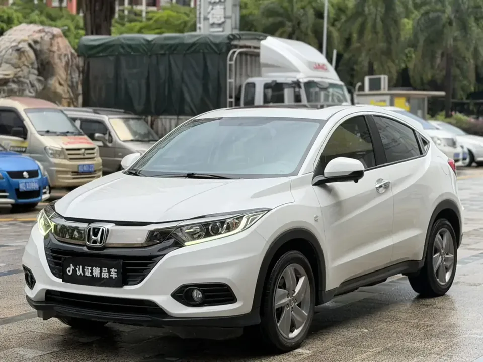 Honda VEZEL Binzhi 2022 1.5L CVT Phantom Night Pioneer Edition 2022 — photo 1, buy with delivery to Moscow