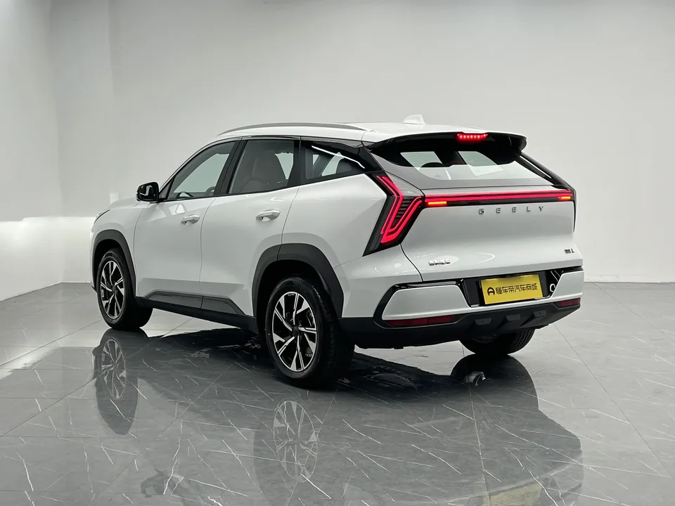 Geely Atlas L Boyue L 2025 The fourth generation 1.5TD DCT starts its journey 2026 — миниатюра 2
