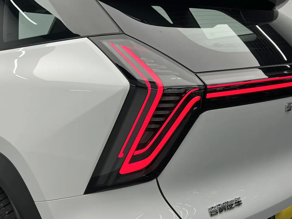 Geely Atlas L Boyue L 2025 The fourth generation 1.5TD DCT starts its journey 2026 — миниатюра 4