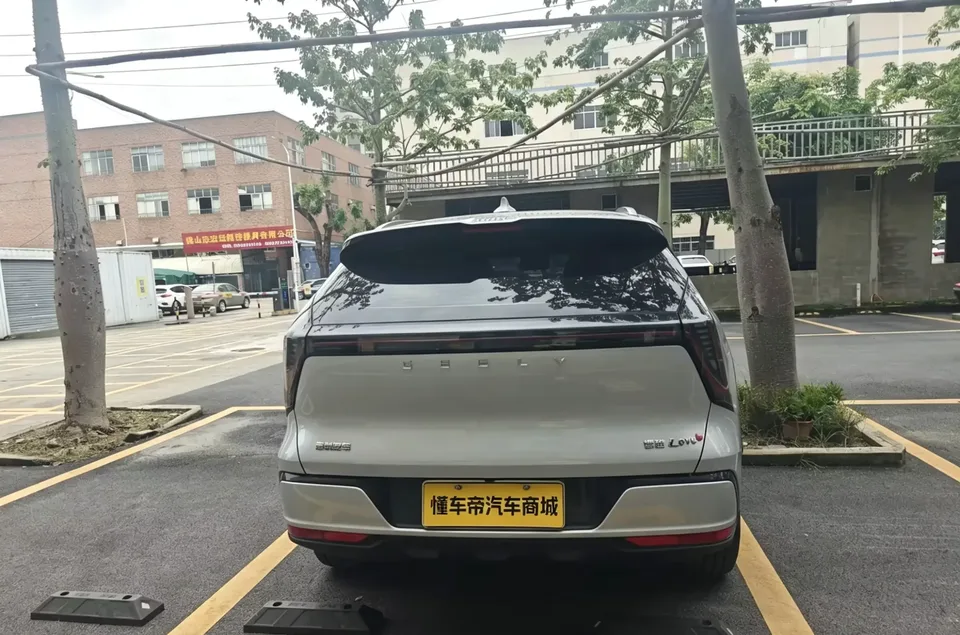 Geely Atlas L Boyue L 2025 Fourth generation 1.5TD DCT Sanhe 2025 — thumbnail 2
