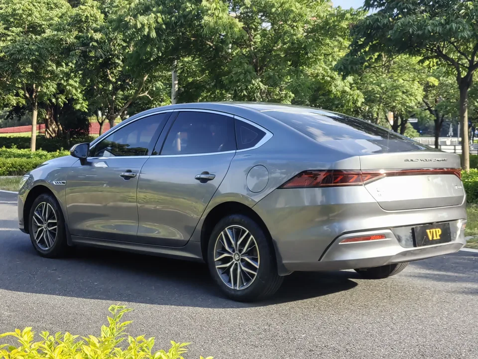 BYD Qin PLUS DM Qin PLUS DM 2023 DM-i Champion Edition 120KM Leading Type 2023 — thumbnail 2