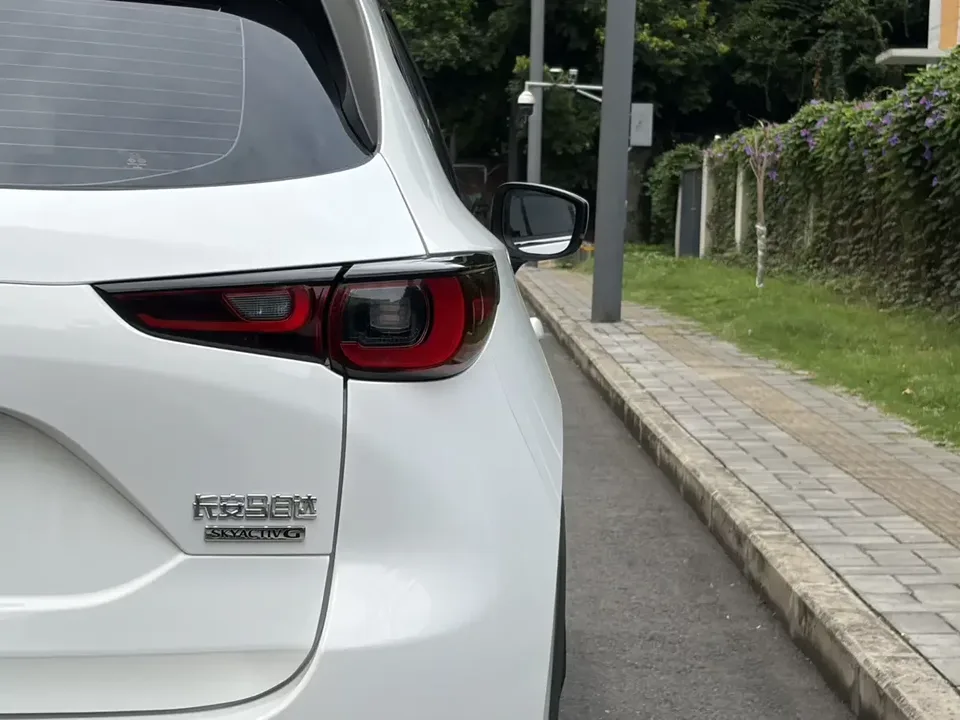 Mazda CX-5 Mazda CX-5 2024 2.0L Automatic 2WD Comfort 2025 — thumbnail 3