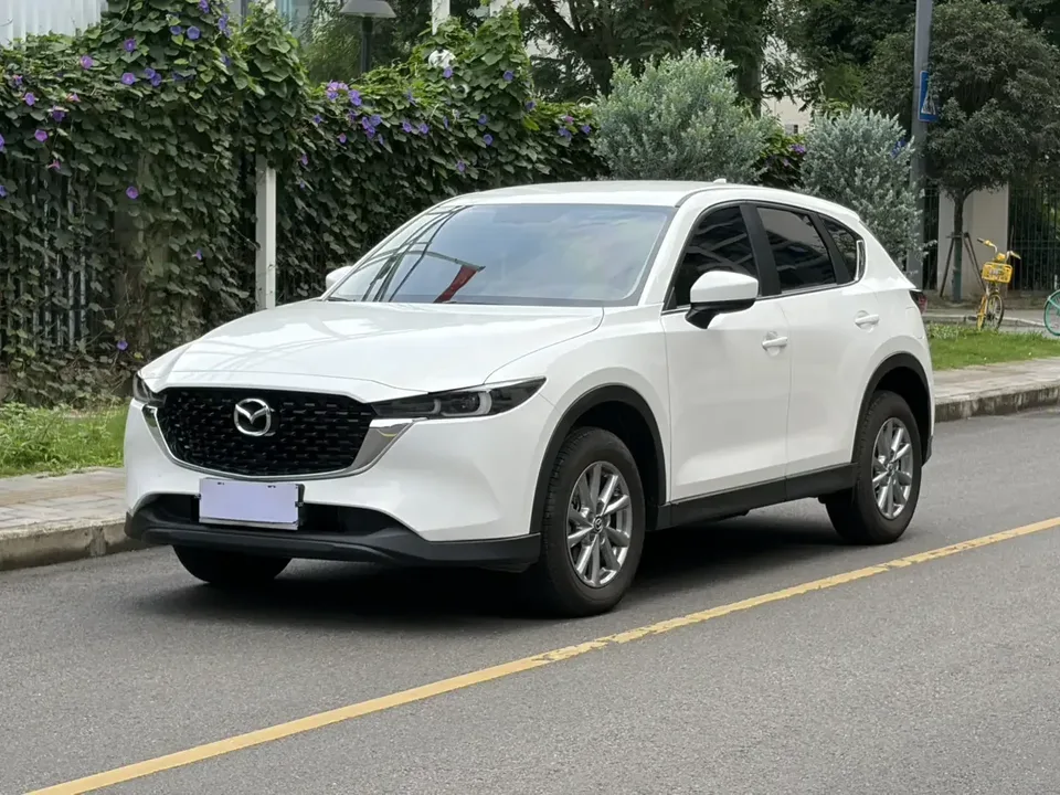 Mazda CX-5 Mazda CX-5 2024 2.0L Automatic 2WD Comfort 2025 — photo 1, buy with delivery to Moscow