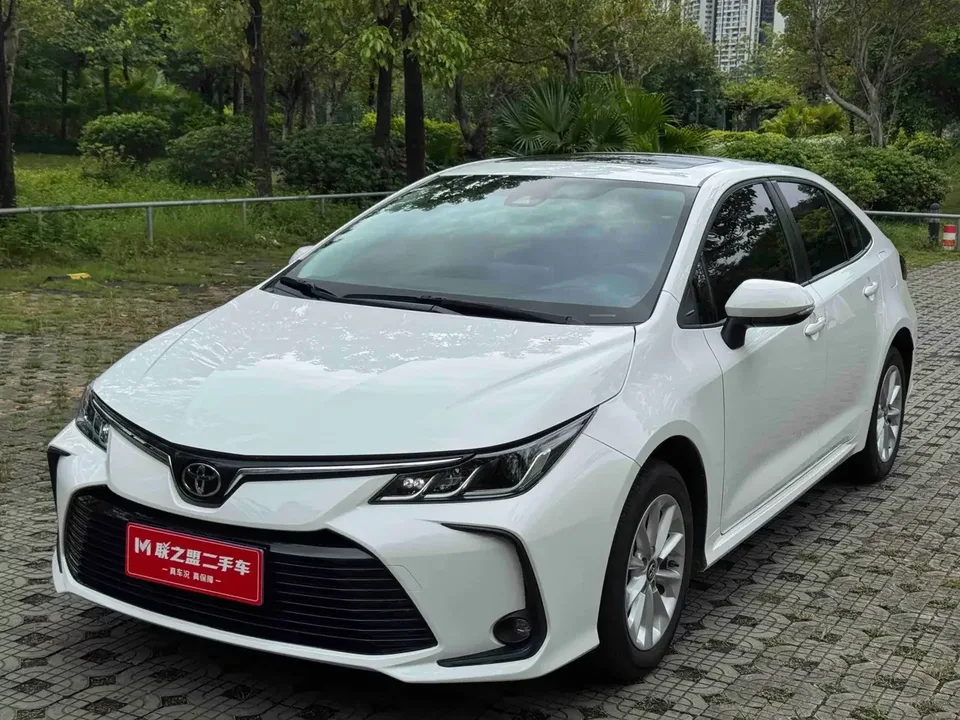 Toyota Corolla Corolla 2021 1.2T S-CVT Elite PLUS Edition 2022 — photo 1, buy with delivery to Moscow