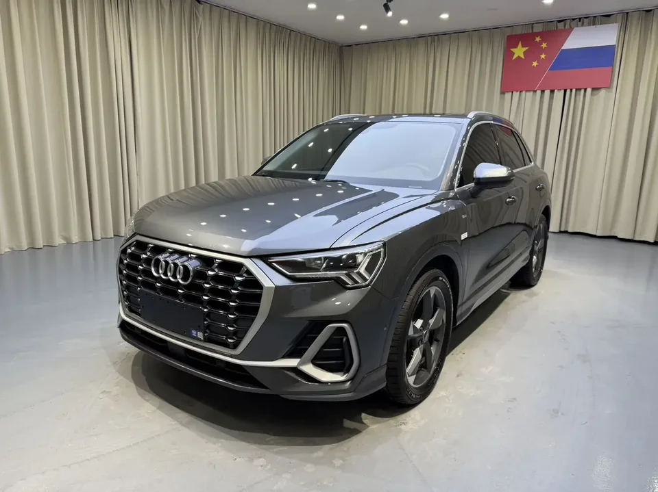 Audi Q3 Audi Q3 2022 35 TFSI Stylish Dynamic 2022 — photo 1, buy with delivery to Moscow