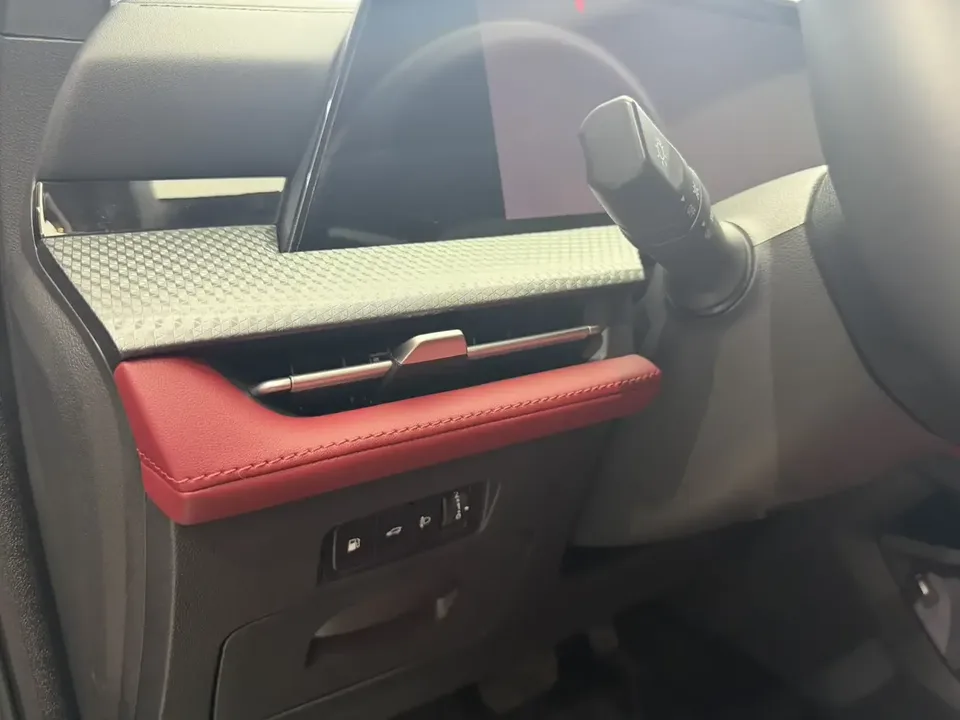 Changan CS75PLUS Changan CS75 PLUS 2022 Second generation 1.5T automatic premium model 2023 — thumbnail 4