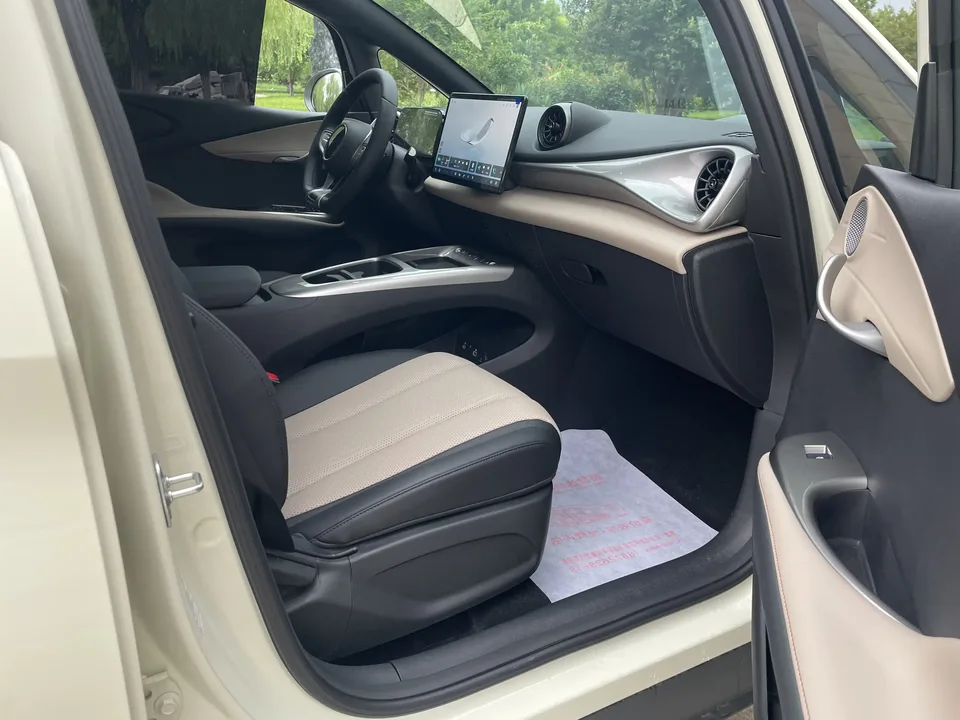 BYD Dolphin dolphin 2025 420KM Free Edition 2026 — thumbnail 4