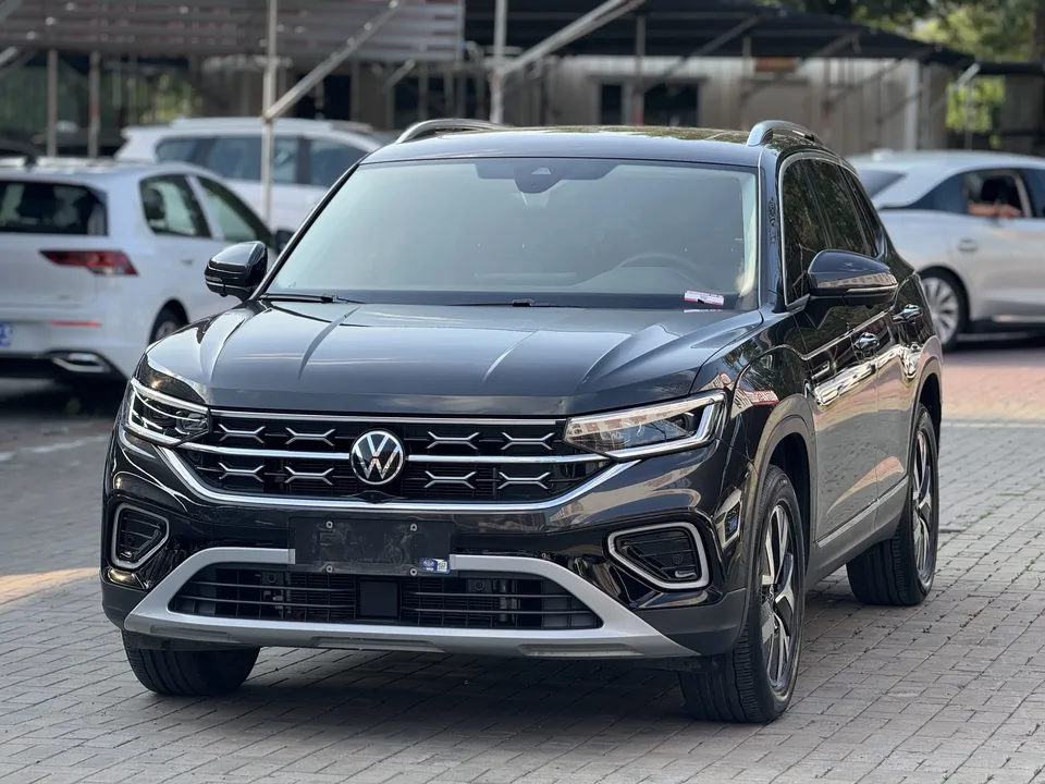 Volkswagen Tayron Tanyue 2023 280TSI 2WD Luxury Plus Advanced Edition 2023 — photo 1, buy with delivery to Moscow