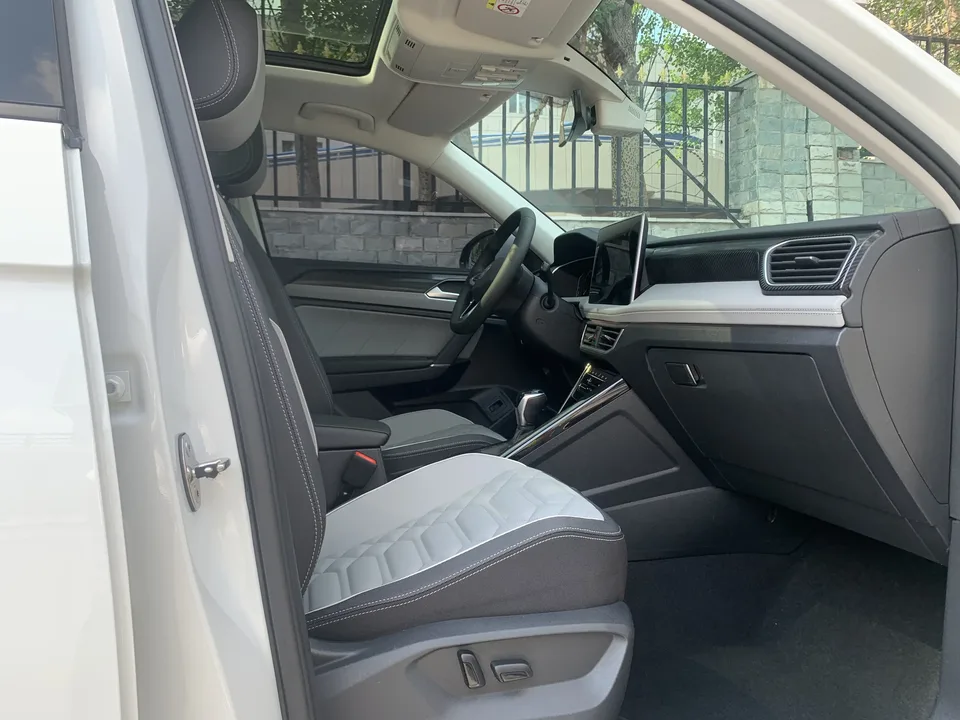 Volkswagen Tayron Tanyue 2023 280TSI 2WD Luxury Plus Advanced Edition 2023 — миниатюра 3