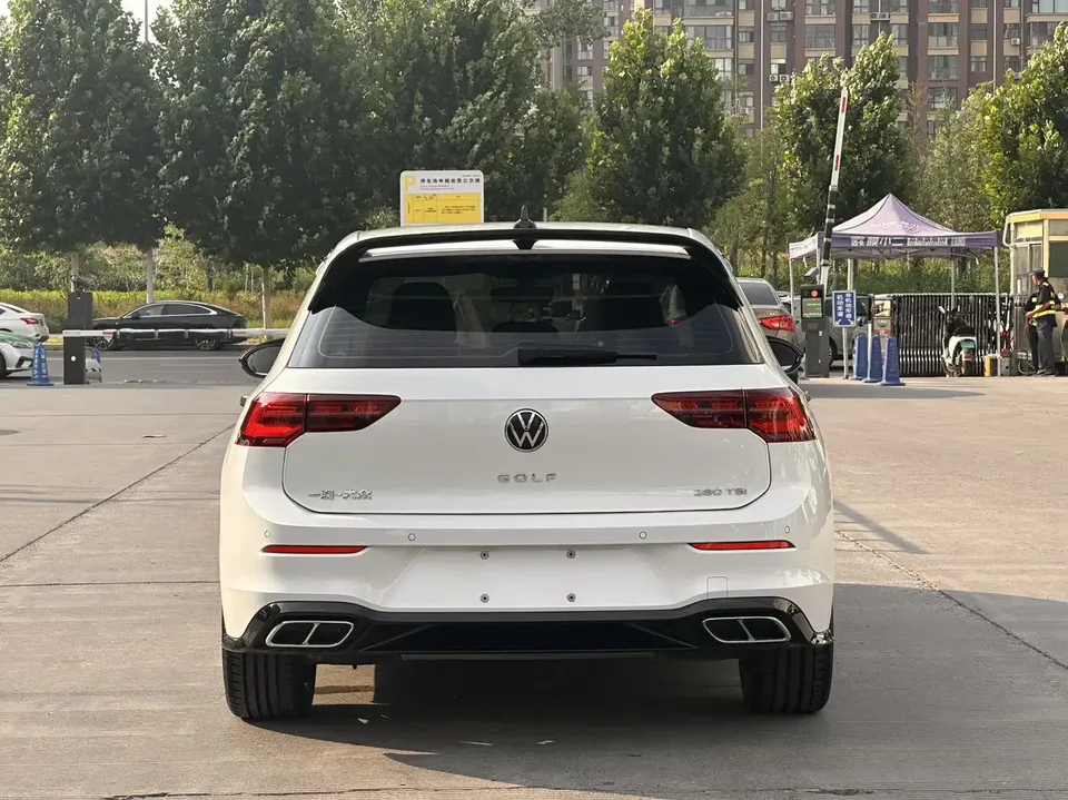 Volkswagen Golf golf 2023 280TSI DSG R-Line Lite 2023 — thumbnail 2