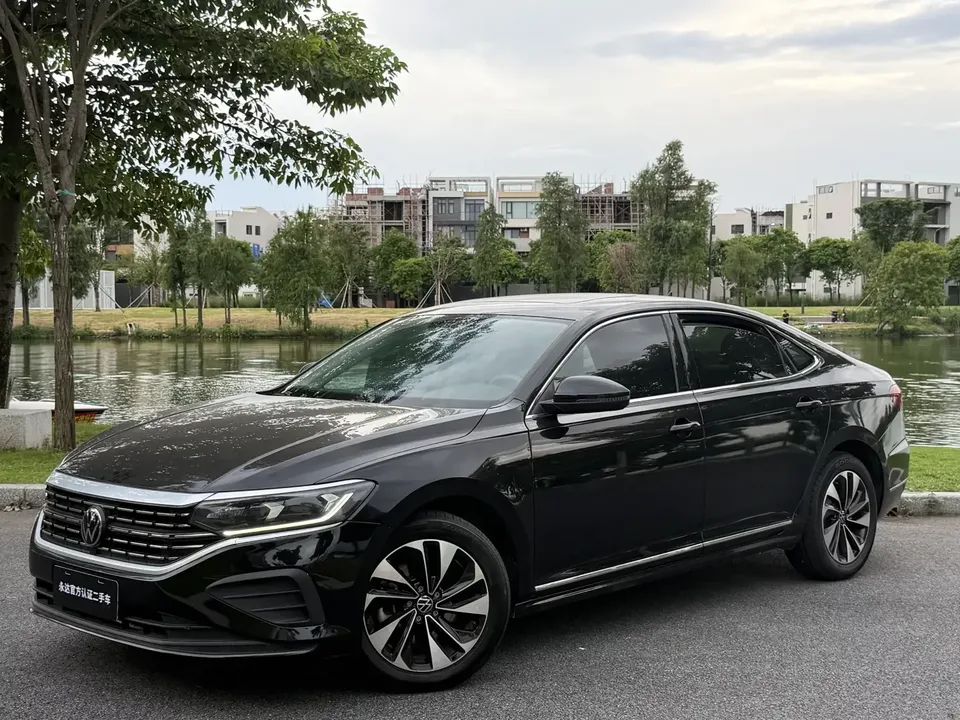 Volkswagen Passat Passat 2024 280TSI Business Edition 2025 — photo 1, buy with delivery to Moscow