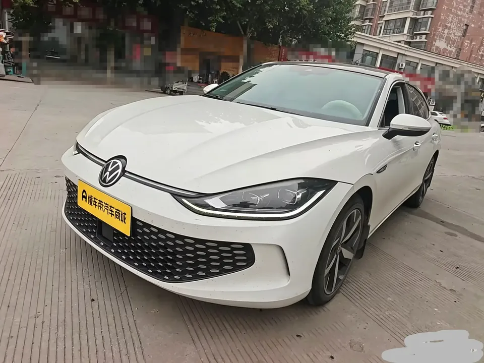 Volkswagen Lamando Lingdu 2022 Lingdu L 280TSI DSG Cool Edition 2022 — photo 1, buy with delivery to Moscow
