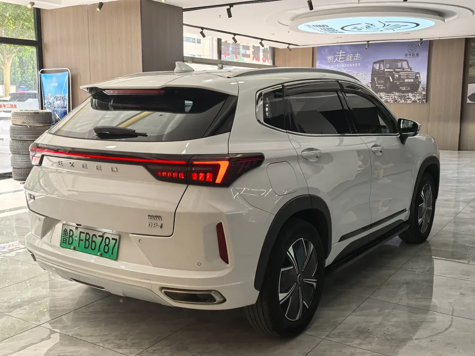 Exeed Xingtu Zhuifeng C-DM Xingtu Zhuifeng C-DM 2023 1.5TCI-DHT 105KM Royal Wind Edition 2023 — thumbnail 2