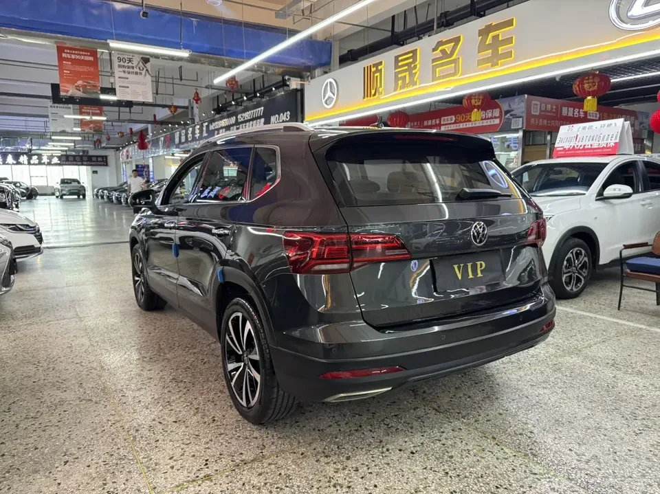 Volkswagen Tharu tuyue 2022 280TSI 2WD Deluxe Edition 2022 — thumbnail 4