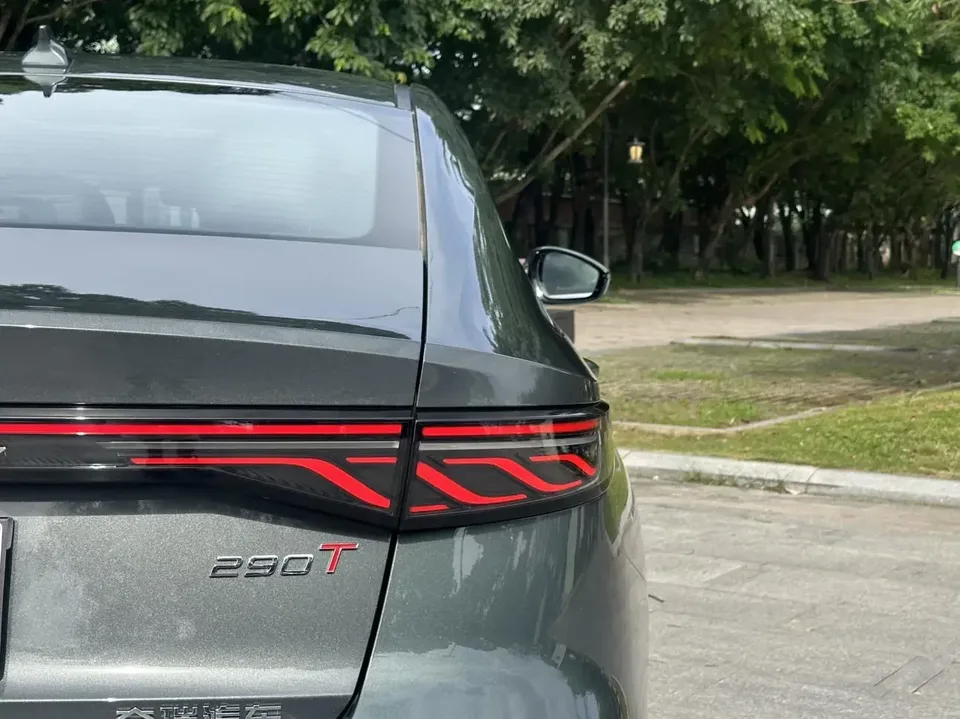 Chery Arrizo 8 PRO Arrizo 8 PRO 2025 1.6T DCT Luxury+ 2026 — thumbnail 4