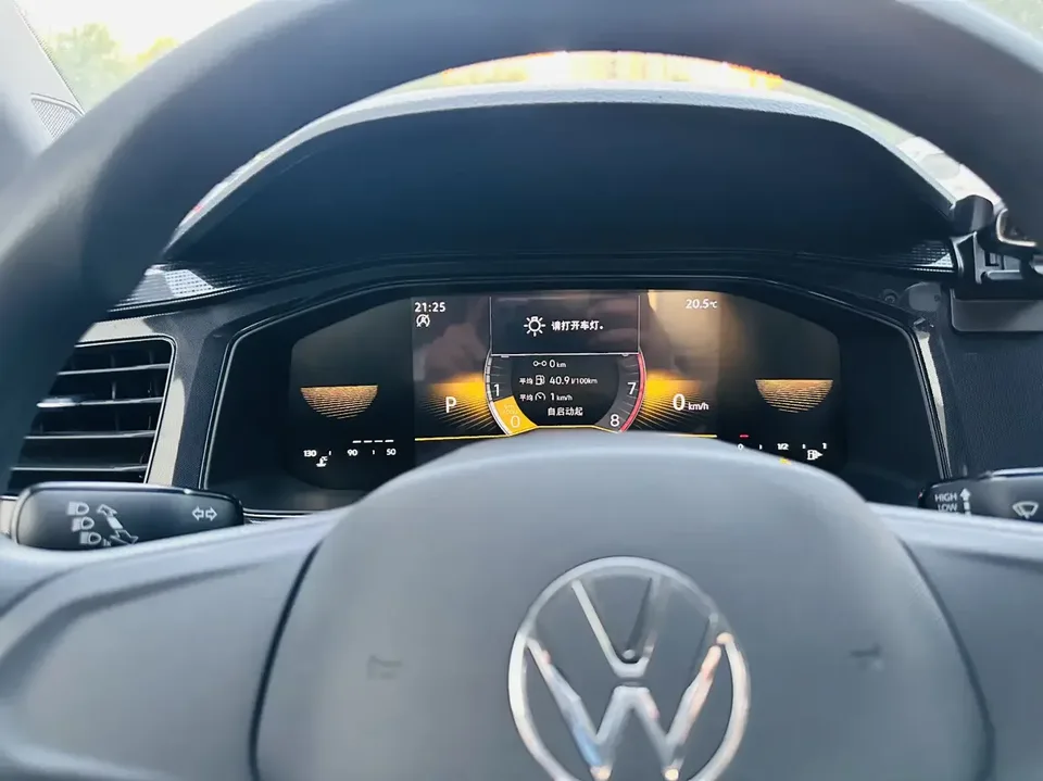 Volkswagen Lavida Lavida 2023 New 1.5L Automatic New Edition 2024 — thumbnail 4