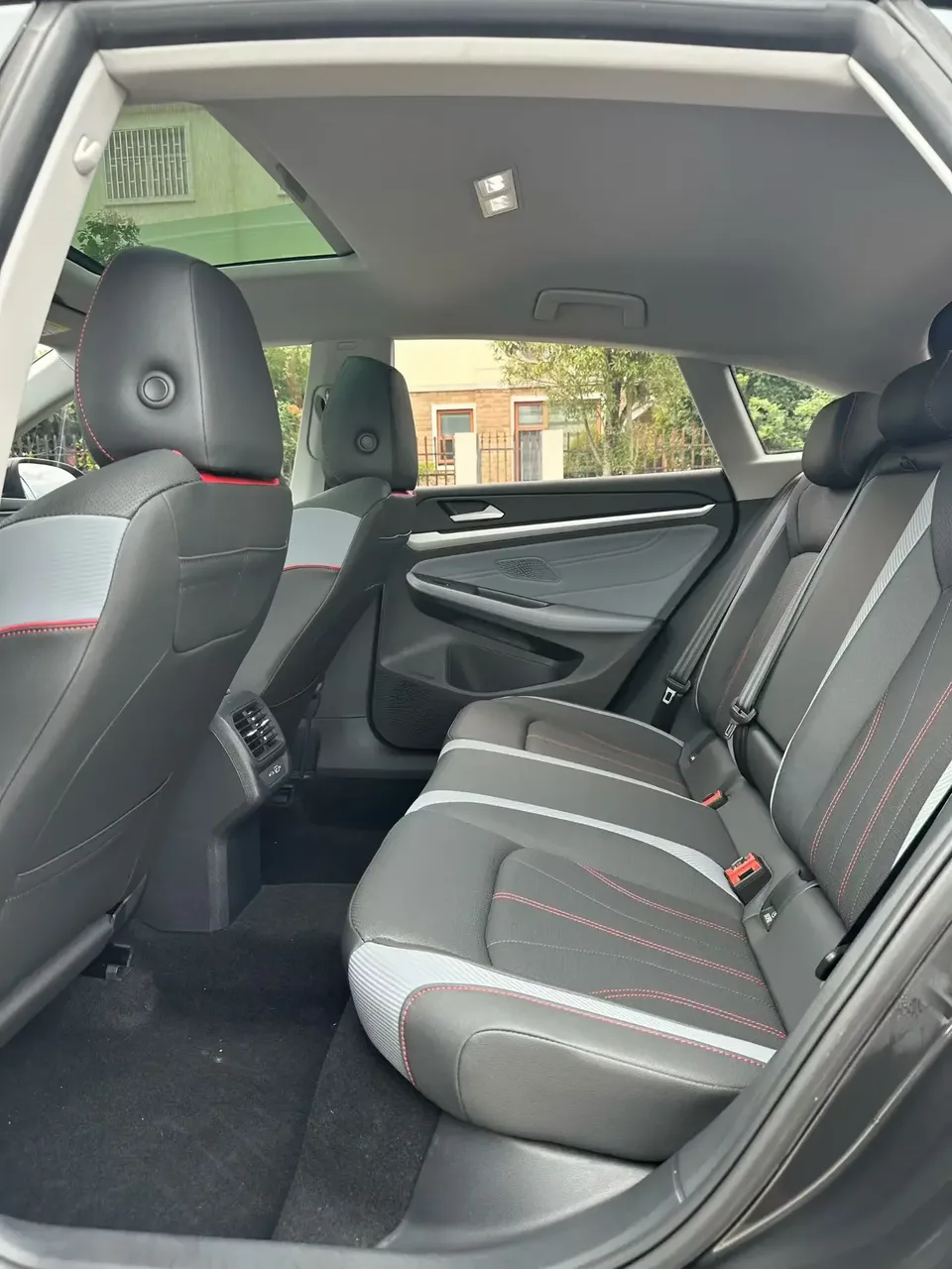Volkswagen Lamando Lingdu 2023 Lingdu L 280TSI DSG Hot Edition 2023 — thumbnail 3