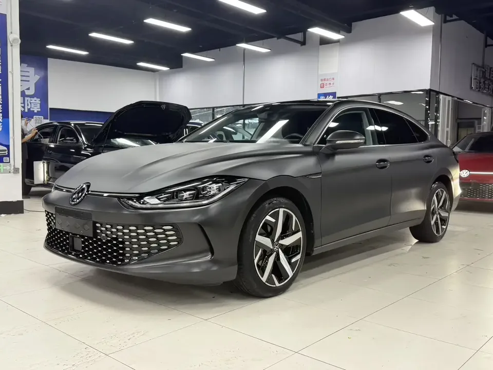 Volkswagen Lamando Lingdu 2023 Lingdu L 280TSI DSG Cool Edition 2023 — photo 1, buy with delivery to Moscow