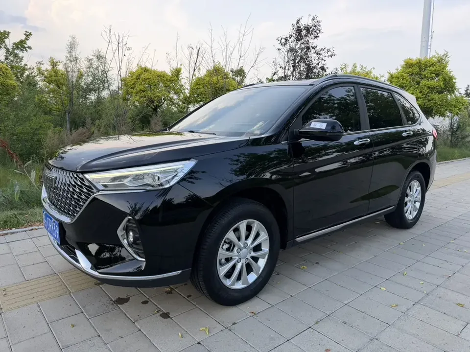 Haval M6 Haval M6 2021 PLUS 1.5T DCT Smart Edition 2022 — photo 1, buy with delivery to Moscow