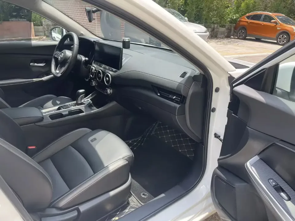 Nissan Sylphy Sylphy 2023 1.6L CVT Enjoy Edition 2024 — thumbnail 3