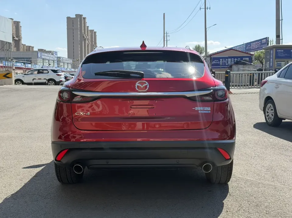 Mazda CX-4 Mazda CX-4 2021 2.0L 2WD Blue Sky Premium Edition 2023 — thumbnail 2