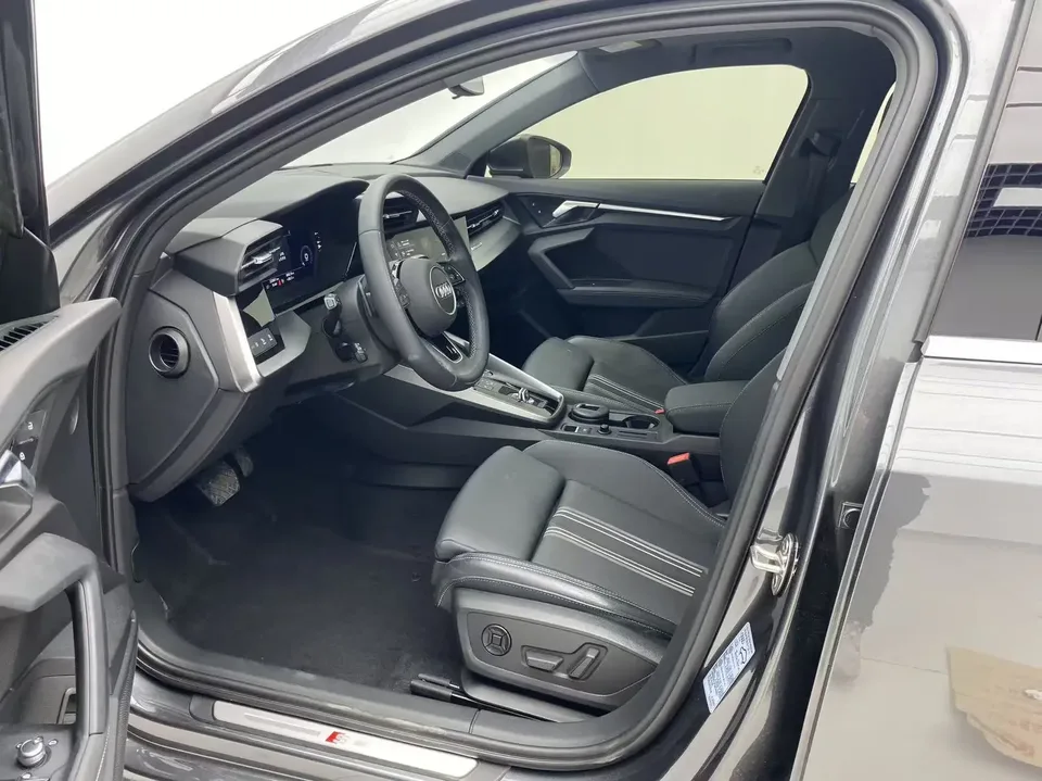 Audi A3 Audi A3 2023 A3L Limousine 35 TFSI facelift: stylish and sporty 2023 — thumbnail 3