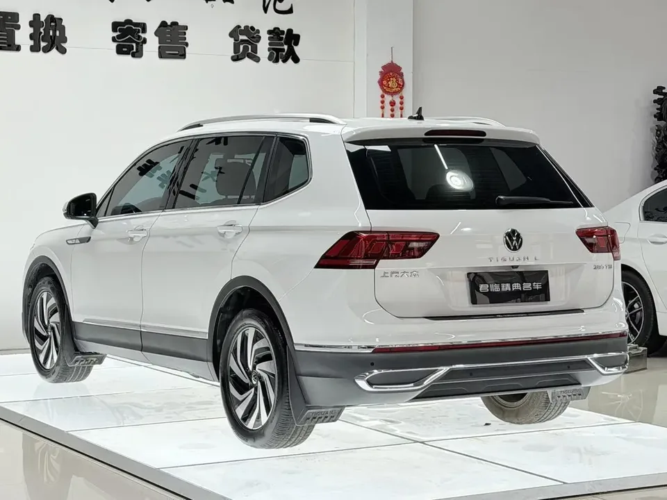 Volkswagen Tiguan L Tiguan L 2023 280TSI Limited Edition 2023 — thumbnail 4