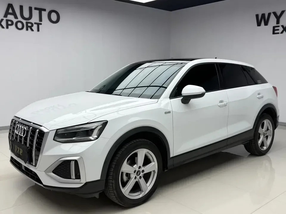 Audi Q2L Audi Q2L 2022 35 TFSI Progressive Elegance 2022 — photo 1, buy with delivery to Moscow