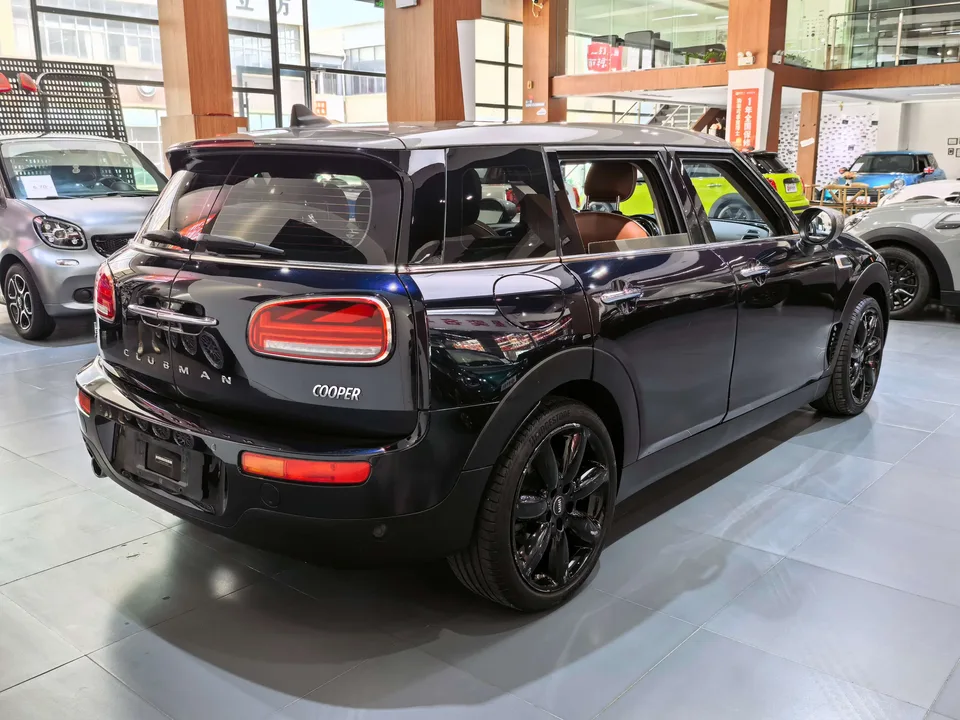 MINI Clubman MINI CLUBMAN 2022 1.5T COOPER Connoisseur 2022 — thumbnail 2