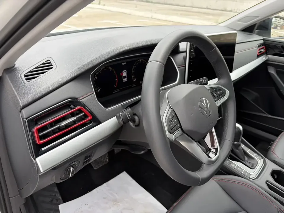 Volkswagen Lavida Lavida 2024 300TSI DSG Starry Sky Leading Edition 2024 — thumbnail 5