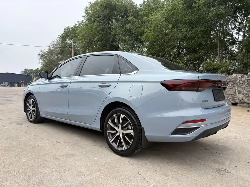 Geely Emgrand emgrand 2023 4th Generation Champion Edition 1.5L CVT Flagship Model 2023 — thumbnail 4