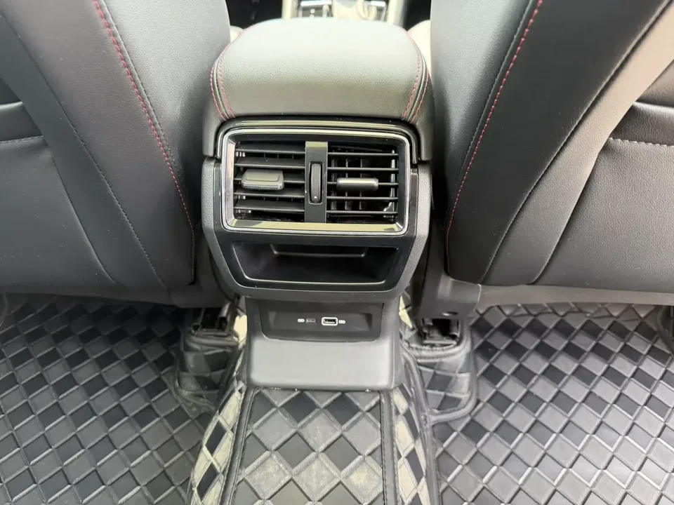 Skoda Karoq Korok 2022 TSI280 Premium Edition 2022 — thumbnail 3