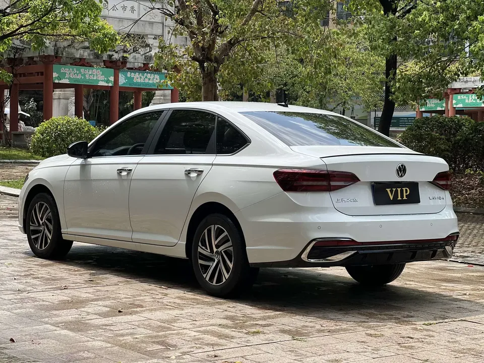 Volkswagen Lavida Lavida 2024 300TSI DSG Starry Sky Leading Edition 2025 — thumbnail 2