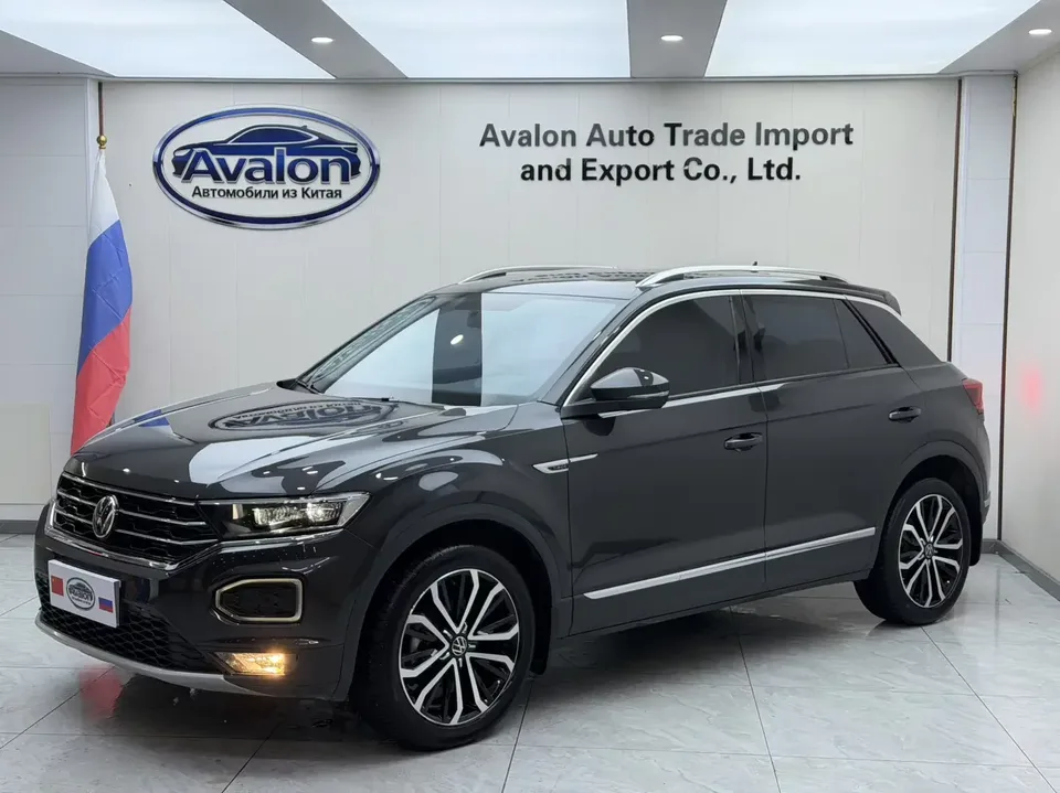Volkswagen T-Roc TANG 2022 280TSI DSG 2WD Comfort PLUS 2022 — photo 1, buy with delivery to Moscow