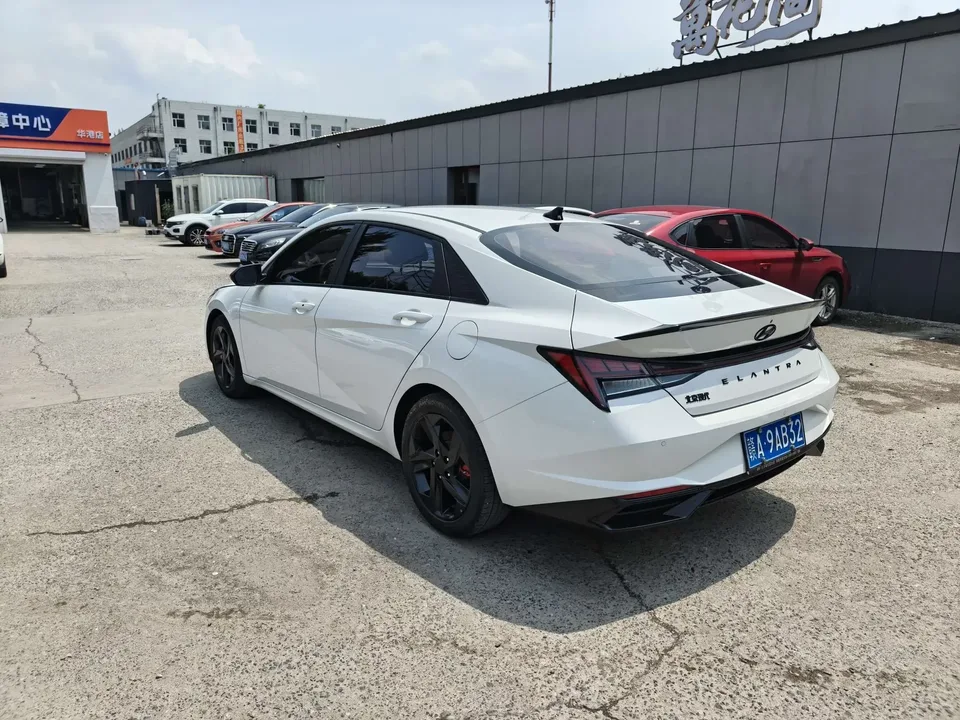 Hyundai Elantra Elantra 2022 1.5L CVT 20th SE 20th Anniversary Edition 2023 — thumbnail 4