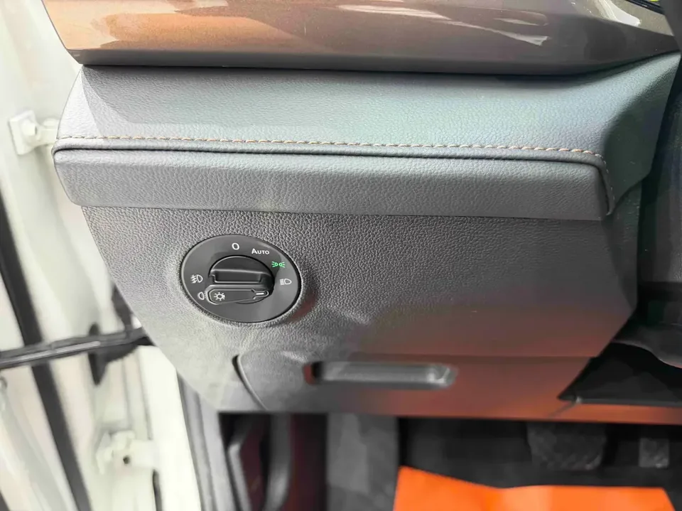 Volkswagen Tharu tuyue 2022 280TSI 2WD Deluxe Edition 2022 — thumbnail 5