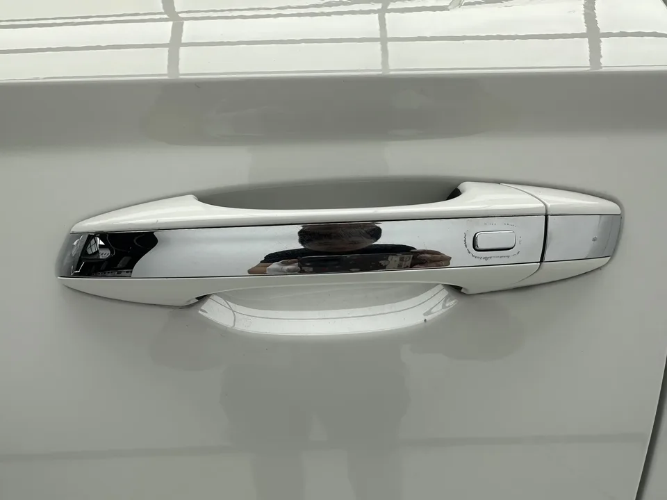 Volkswagen Tharu tuyue 2022 280TSI 2WD Deluxe Edition 2022 — thumbnail 3