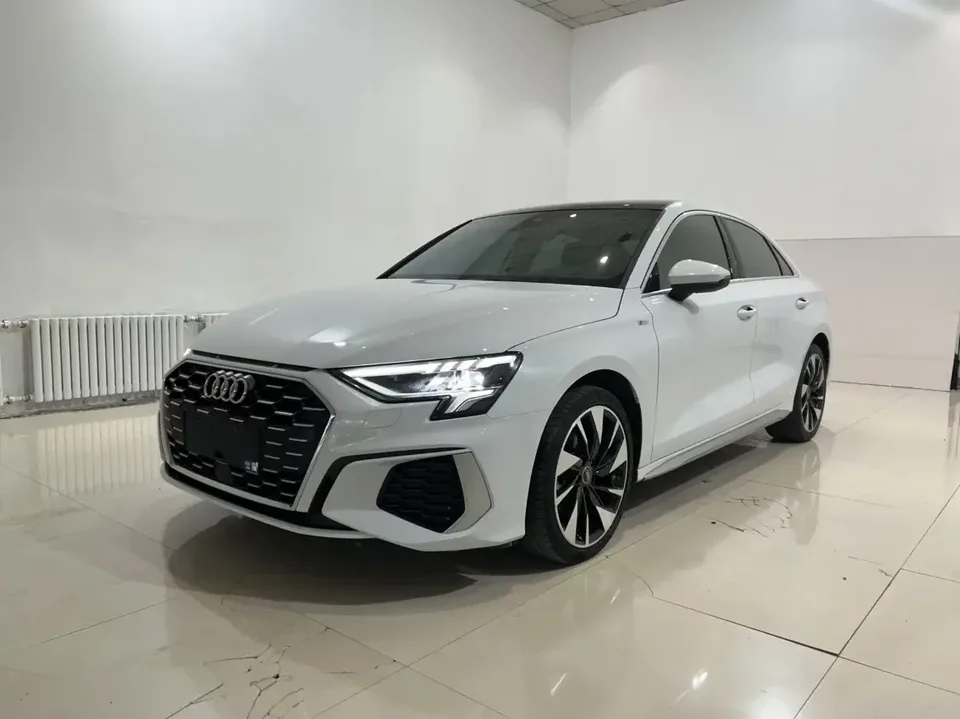 Audi A3 Audi A3 2023 A3L Limousine 35 TFSI facelift: stylish and sporty 2023 — photo 1, buy with delivery to Moscow