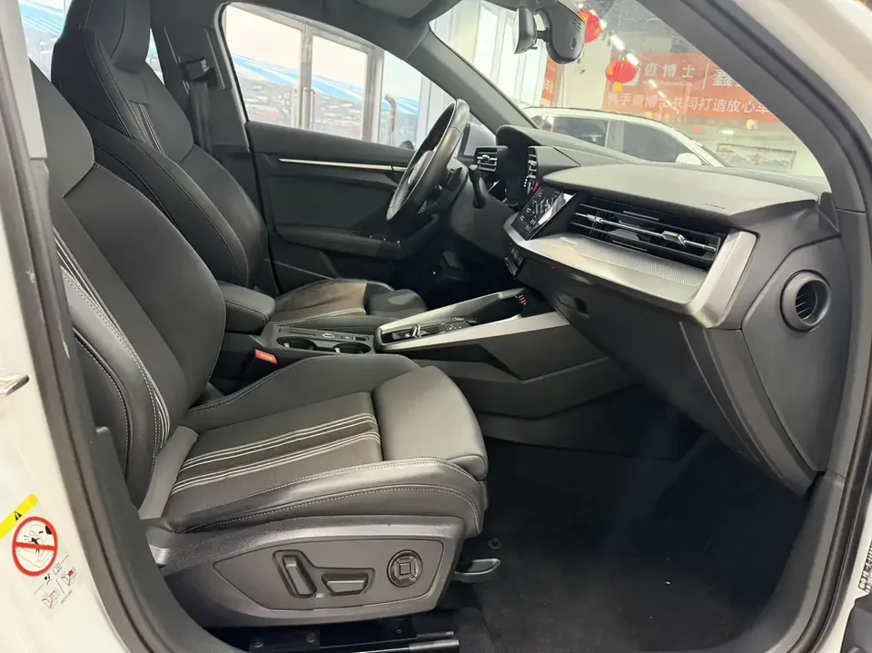 Audi A3 Audi A3 2023 A3L Limousine 35 TFSI Stylish Sports 2023 — thumbnail 3