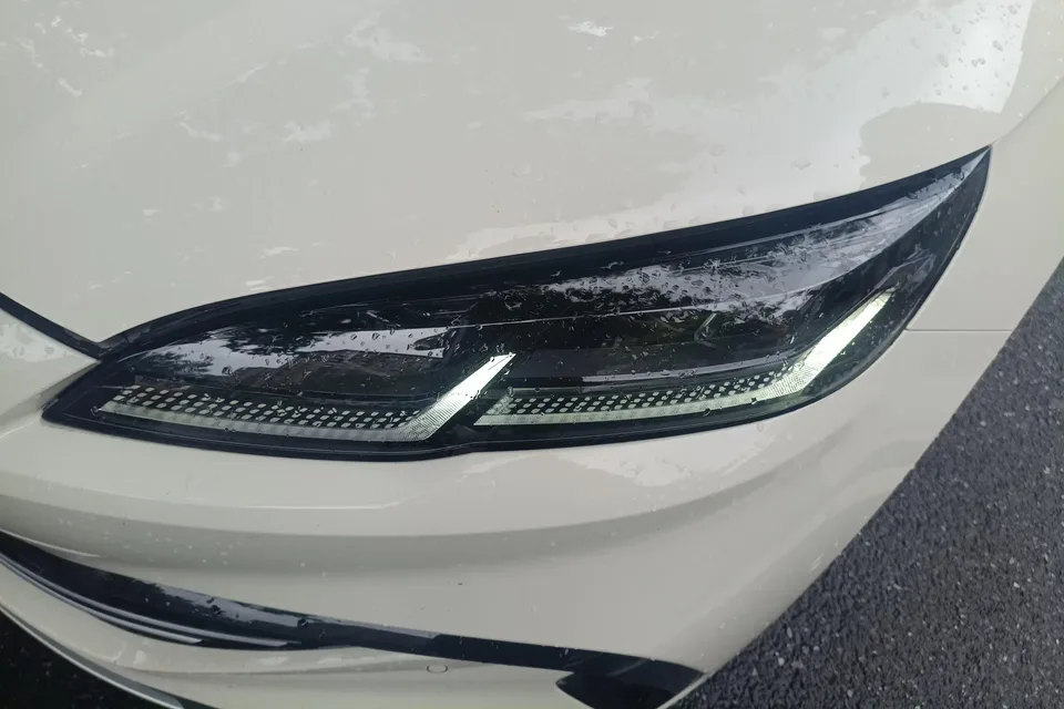 BYD Seal 06DM Seal 06DM 2025 DM-i 120KM Premium Edition 2025 — thumbnail 2