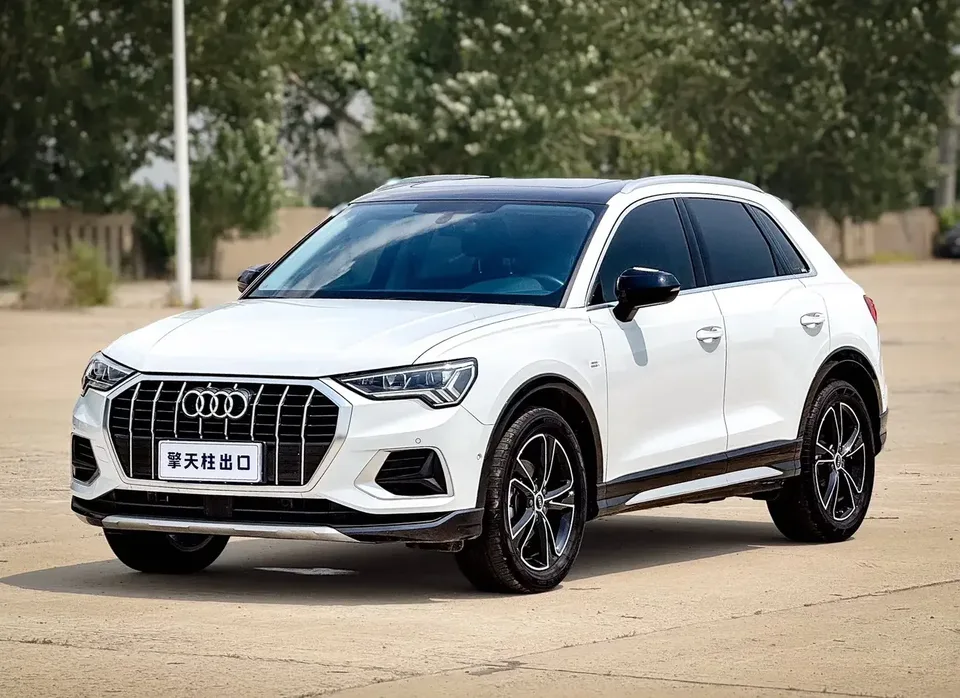 Audi Q3 Audi Q3 2022 35 TFSI Stylish and Elegant 2022 — photo 1, buy with delivery to Moscow