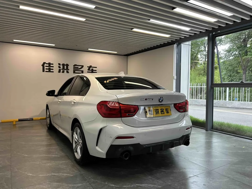 BMW 1 Series BMW 1 Series 2021 120i M Sport Night Edition 2022 — thumbnail 4