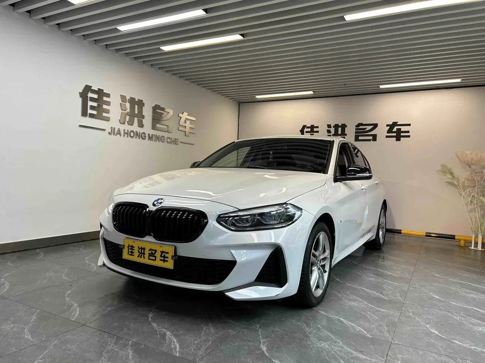 BMW 1 Series BMW 1 Series 2021 120i M Sport Night Edition 2022 — photo 1, buy with delivery to Moscow