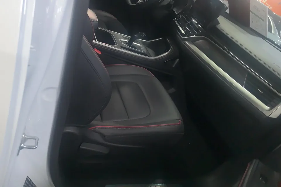 Haval H6 Haval H6 2021 National Trend Edition 1.5T Automatic Champion Edition 2022 — thumbnail 5