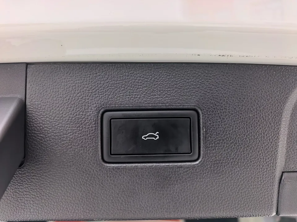 Volkswagen Tayron Tanyue 2021 280TSI 2WD Comfort Smart Edition 2022 — thumbnail 3