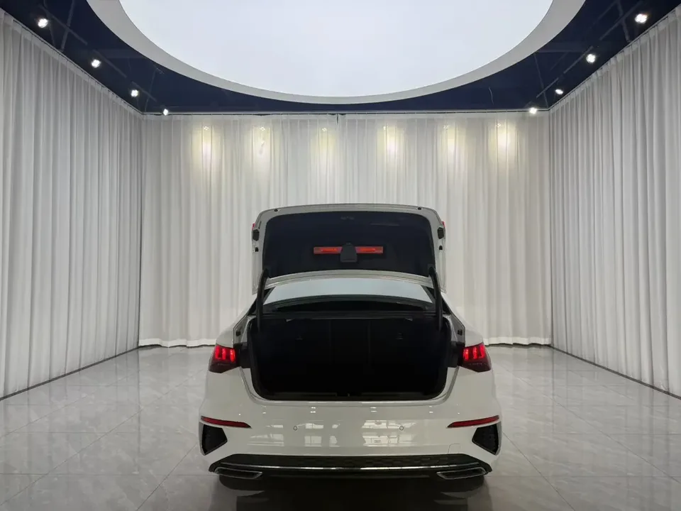 Audi A3 Audi A3 2023 A3L Limousine 35 TFSI facelift: stylish and sporty 2023 — thumbnail 3