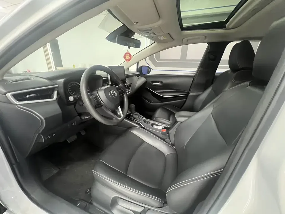 Toyota Corolla Corolla 2019 Dual Engine 1.8L E-CVT GL-i Elite Edition 2022 — миниатюра 5