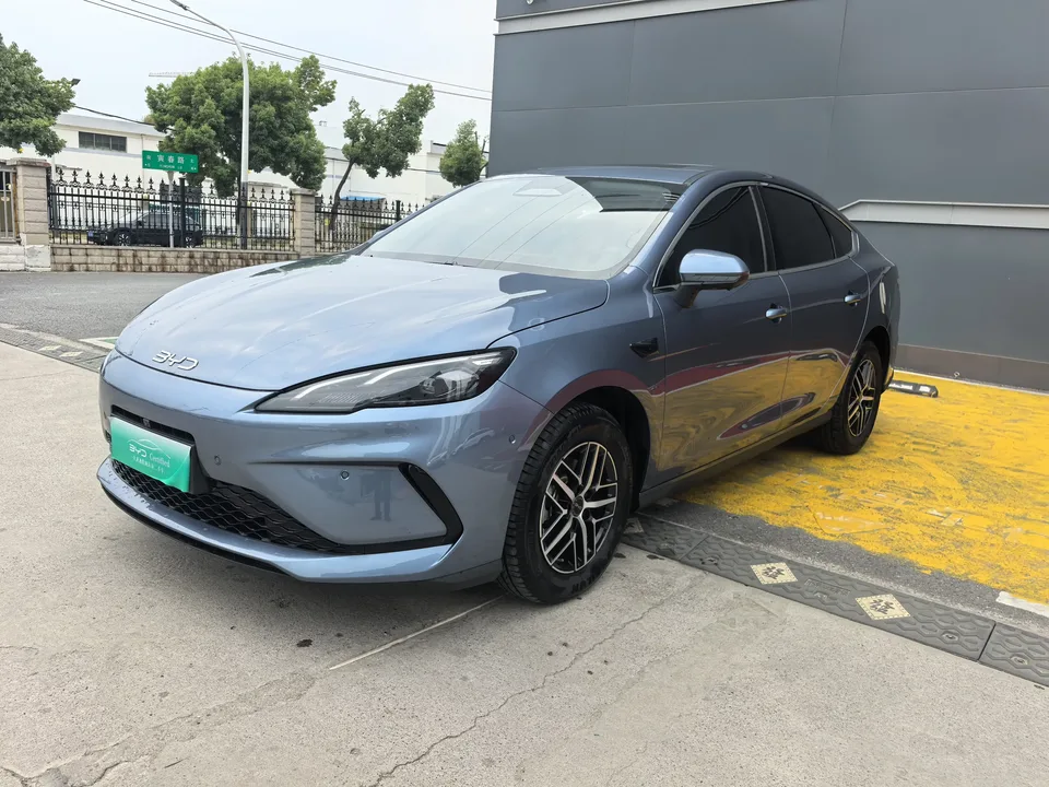 BYD Seal 05DM Seal 05DM 2025 DM-i 120KM flagship version 2025 — photo 1, buy with delivery to Moscow